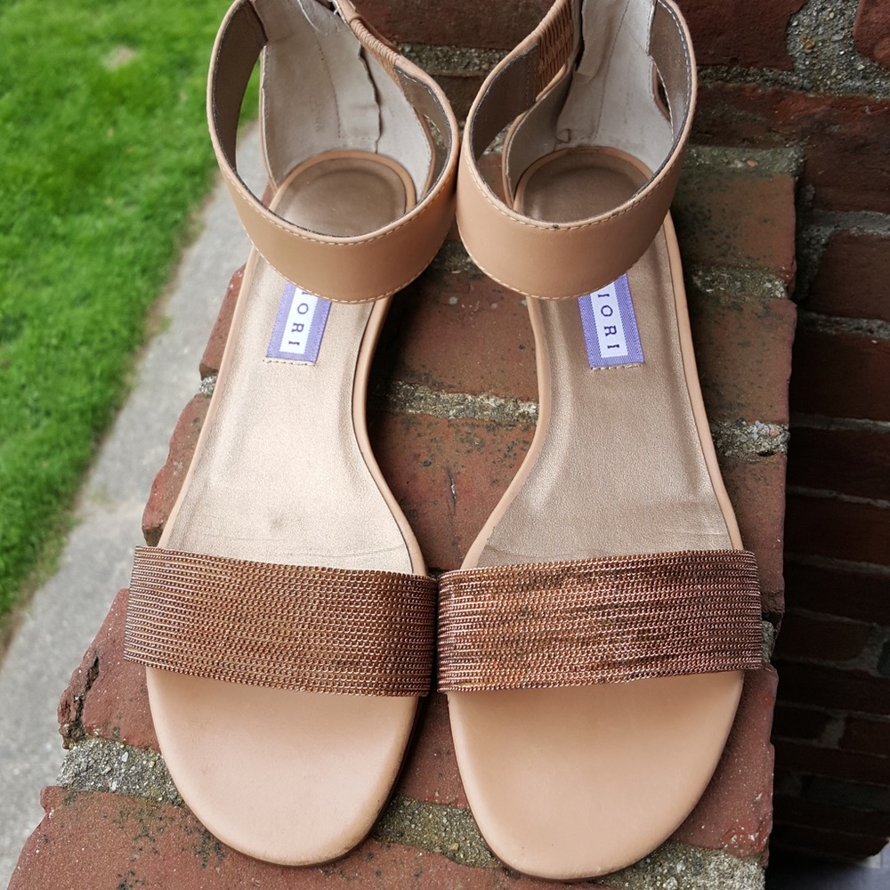 Priori Sandal Women's flat size 7.5